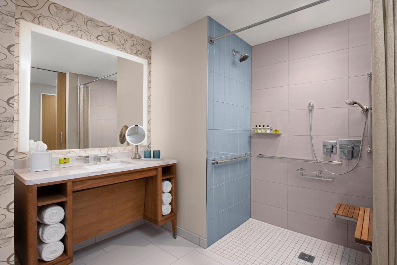 Intercontinental By Ihg Hotel